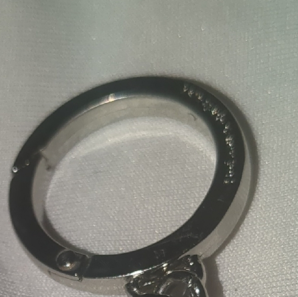 Kate Spade Silver Textured Keychain - Picture 7 of 7